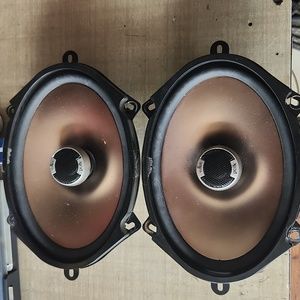 Selling Polk Audio 5x7 speakers (DB571) 60 watt RMS